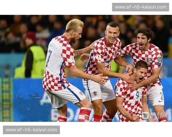 高卢雄鸡vs北欧海盗：欧国联战场的华丽独舞与硬核碰撞